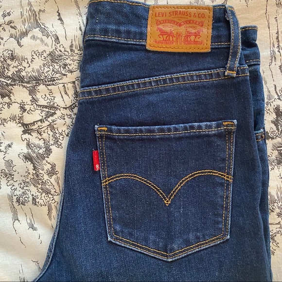 Levi’s Ripped Skinny Jeans - Picture 4 of 4